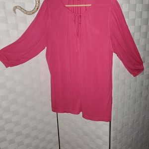Pretty in pink 3/4 sleeve, super soft blouse